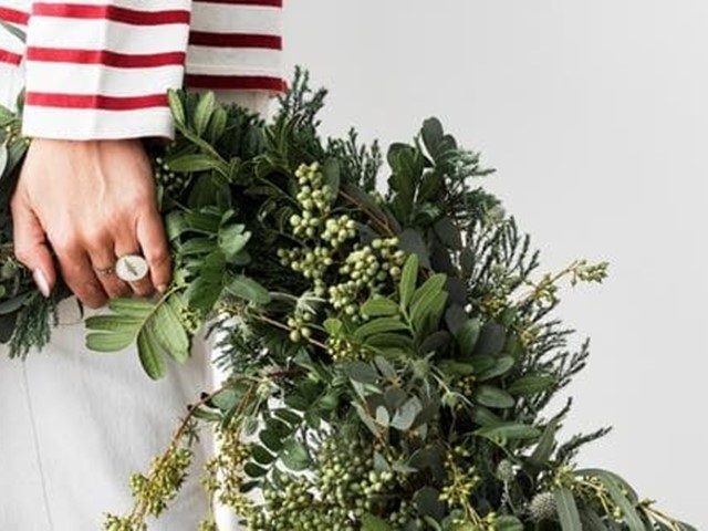 Cómo decorar su cerramiento de aluminio para crear un ambiente navideño